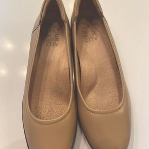 Naturalizer Maxwell Leather Flat